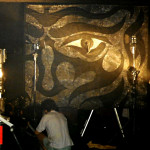 A hole is cut in the middle of the eye for the barrel of the rifle